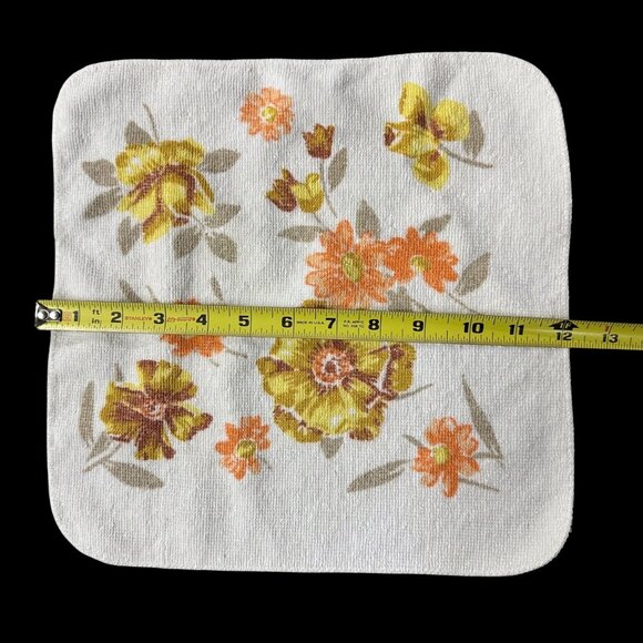 Vintage Floral Bath Towel Washcloth Set 1970s Dundee USA Yellow Orange Flowers - Picture 9 of 10